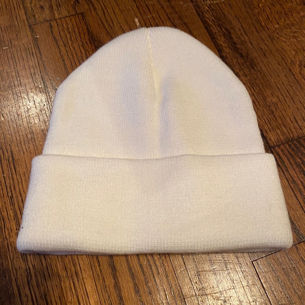 Exclusive Roddy Ricch Beanie - Picture 3 of 3